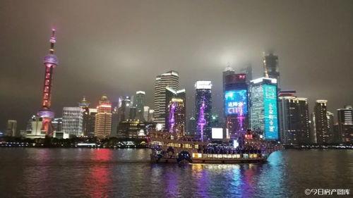 深圳打雷最新爆料,暴雨倾盆，多地瞬间变“水城”